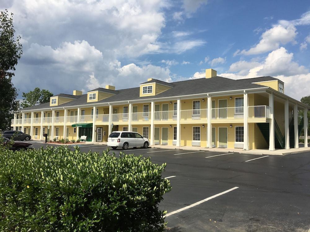 Quality Inn Laurinburg Exterior foto