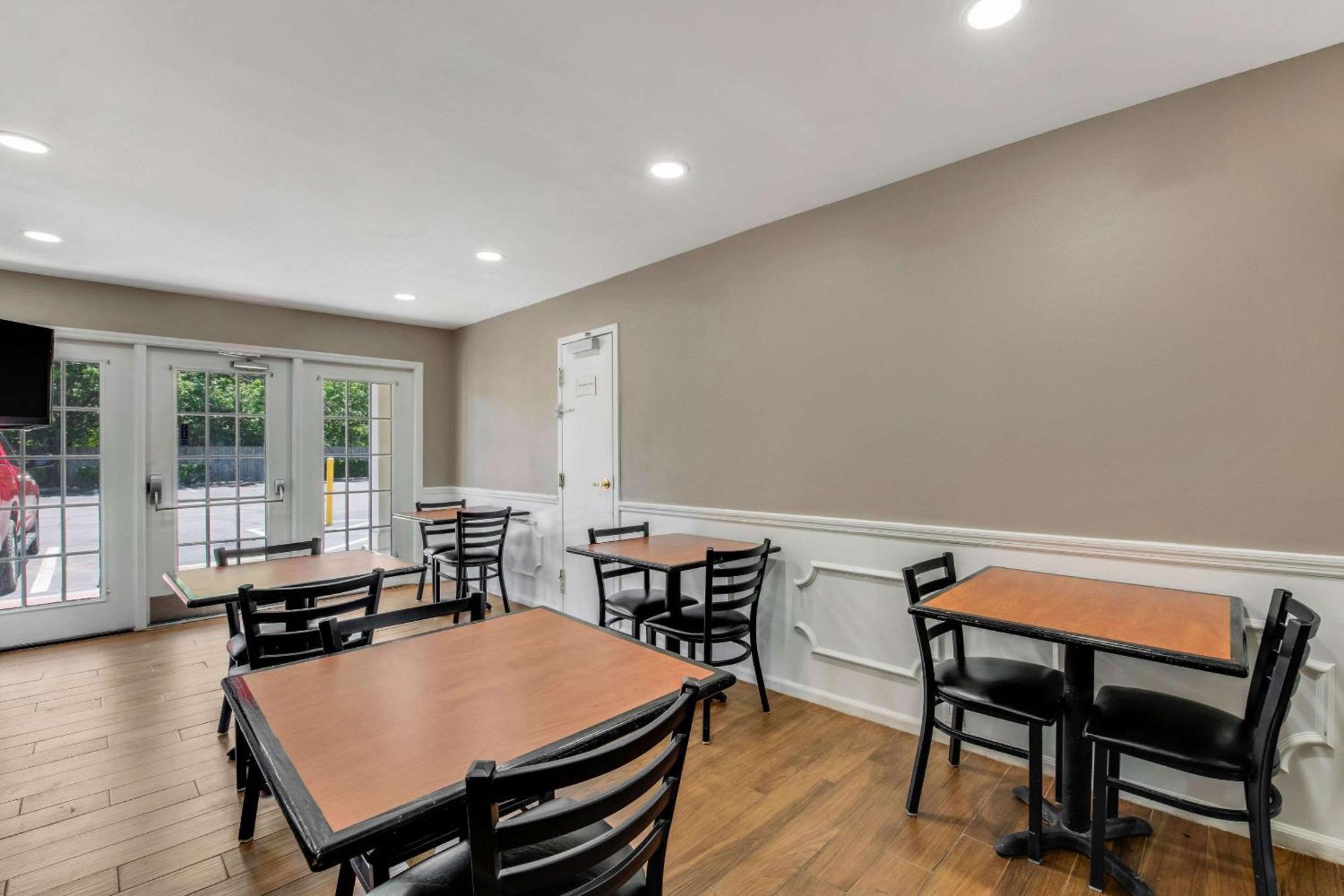 Quality Inn Laurinburg Exterior foto