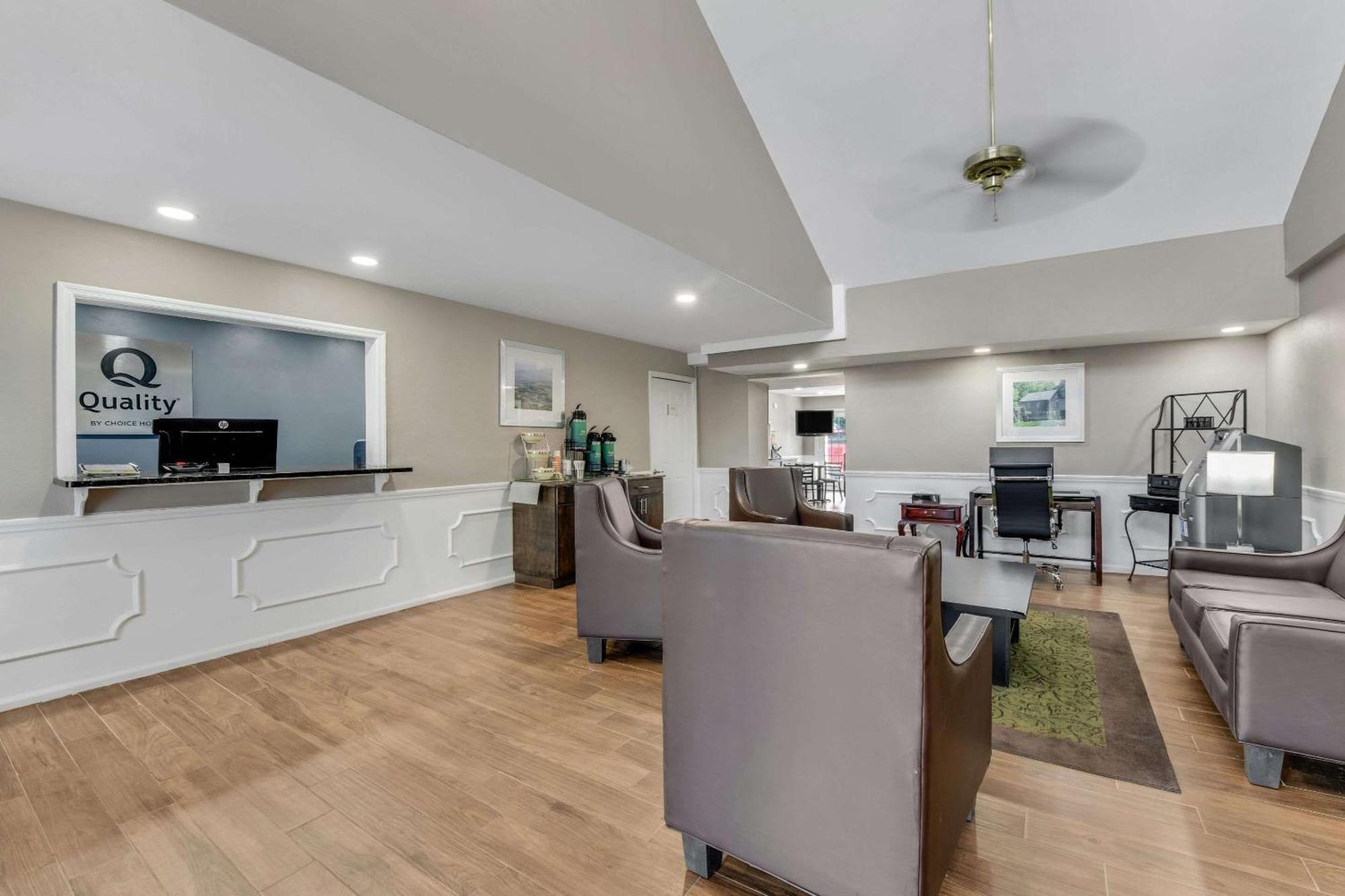 Quality Inn Laurinburg Exterior foto