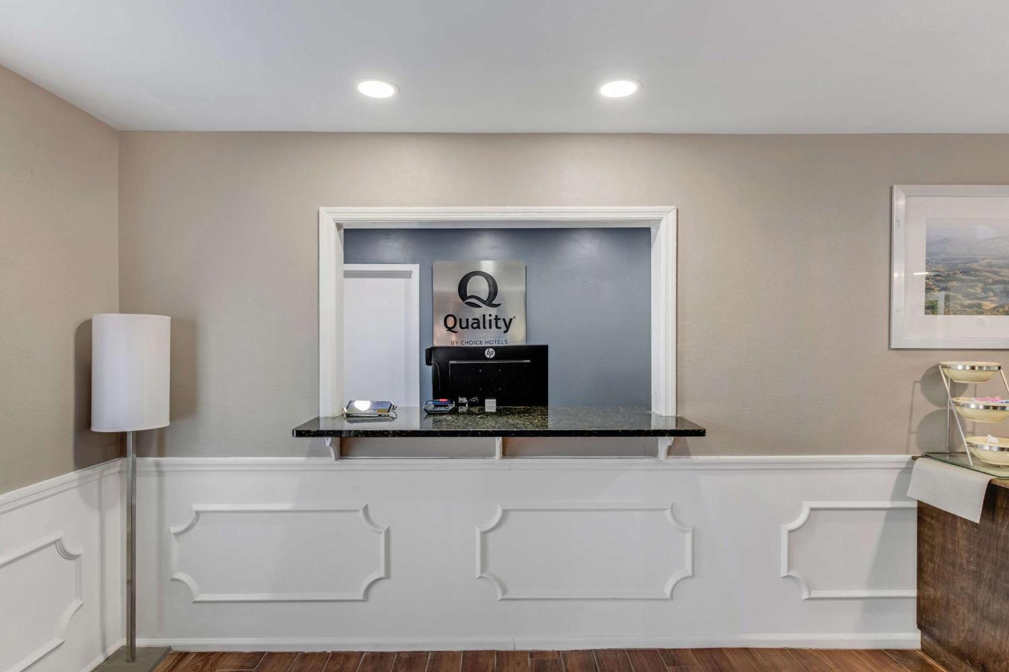 Quality Inn Laurinburg Exterior foto