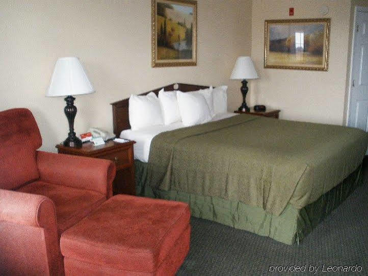 Quality Inn Laurinburg Exterior foto
