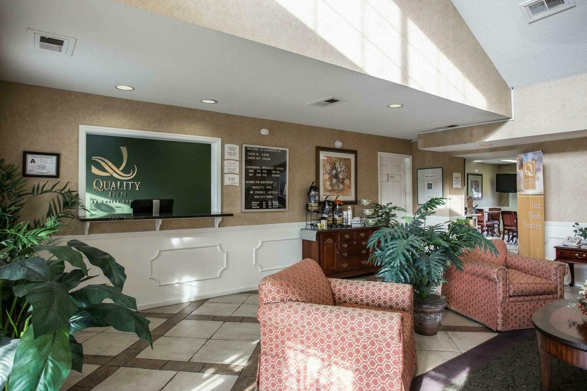 Quality Inn Laurinburg Exterior foto
